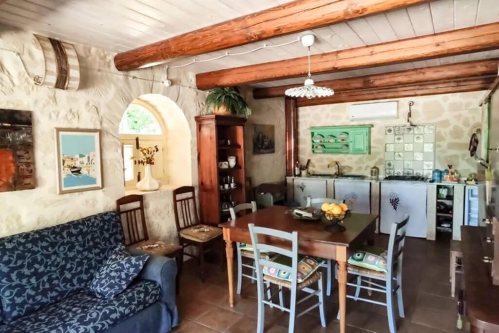 Villa Neli, Palazzolo Acreide, Siracusa, Hot Tub, Wi-Fi & Parking Eksteriør bilde
