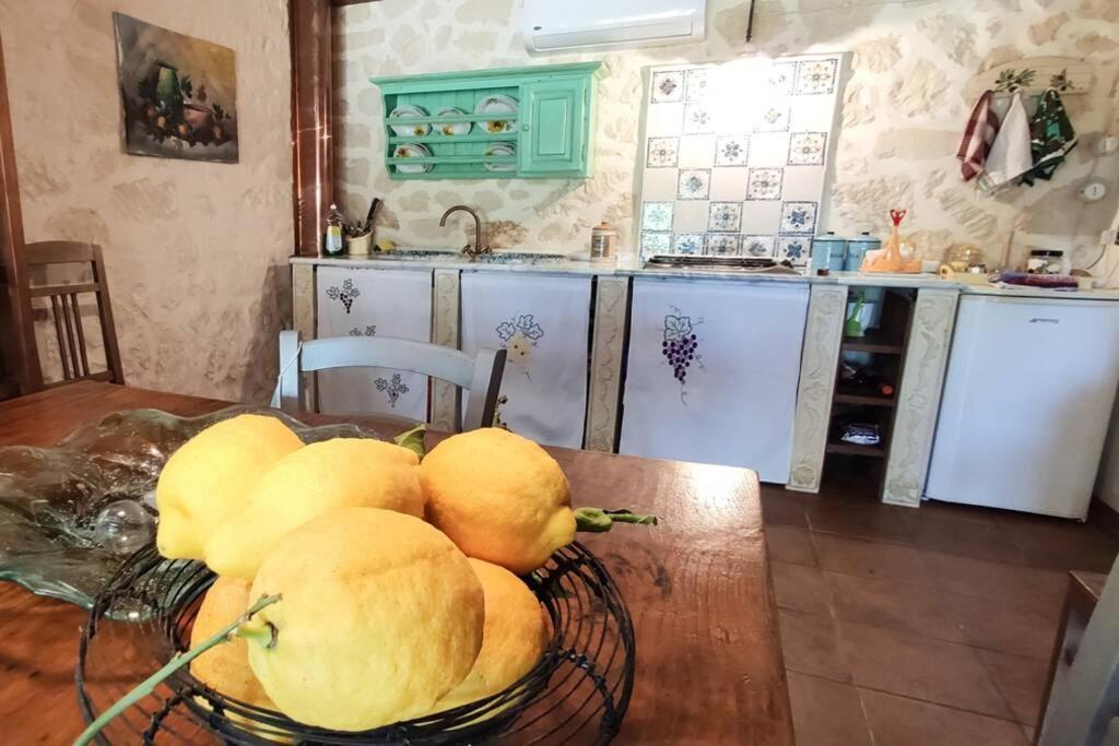 Villa Neli, Palazzolo Acreide, Siracusa, Hot Tub, Wi-Fi & Parking Eksteriør bilde
