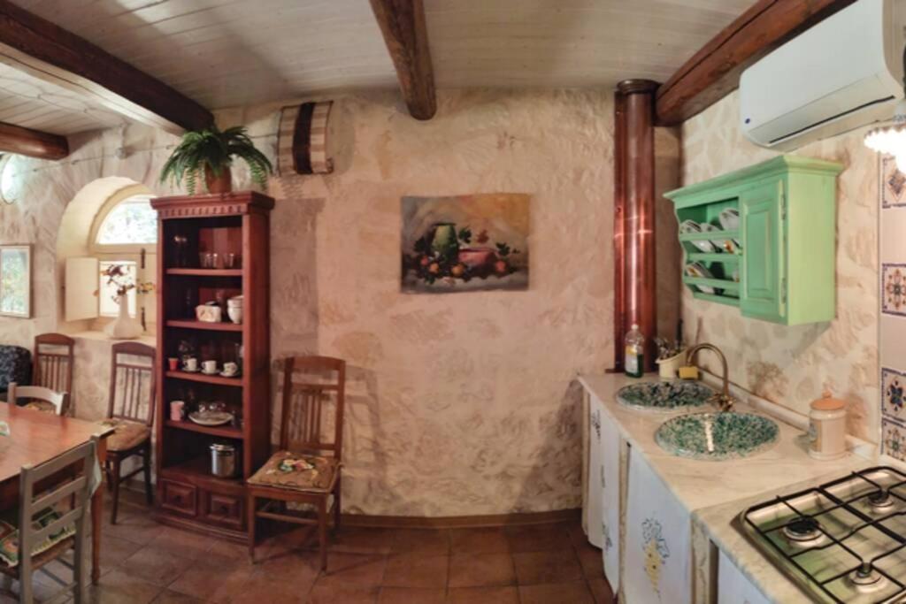 Villa Neli, Palazzolo Acreide, Siracusa, Hot Tub, Wi-Fi & Parking Eksteriør bilde